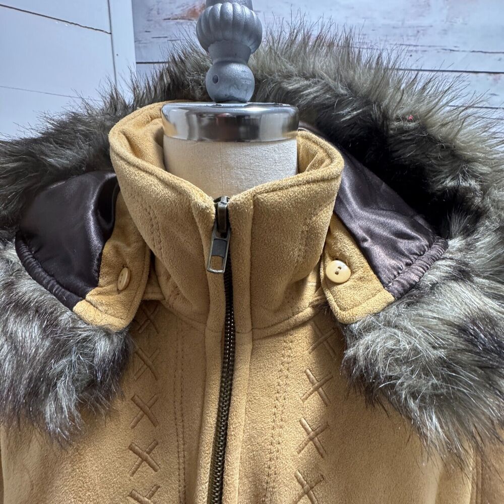 Coldwater Creek Wolf Coat Jacket Tan Faux Suede Lined Full Zip Fur Hooded Medium - Picture 9 of 14